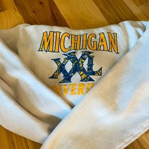 Michigan wolverines sweatshirt.